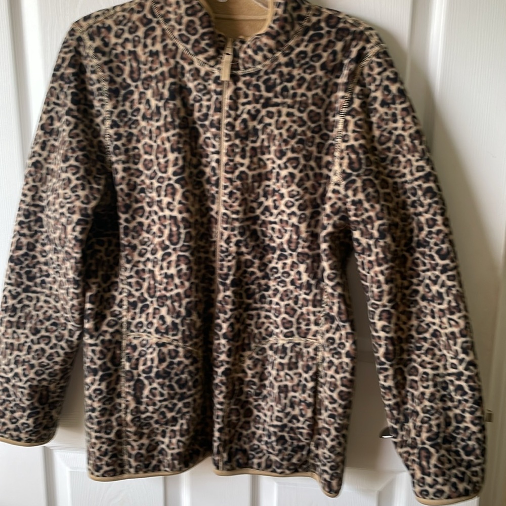 Women’s reversible jacket with pockets in both sides hardly worn